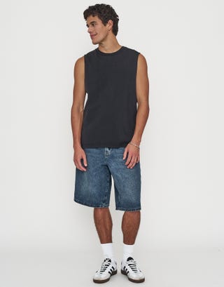 Heavyweight Muscle Tank in Black Full