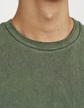 Heavyweight Muscle Tank in Cedar Green Detail