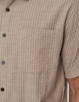 Seersucker Striped Short Sleeve Shirt in Brown Detail2