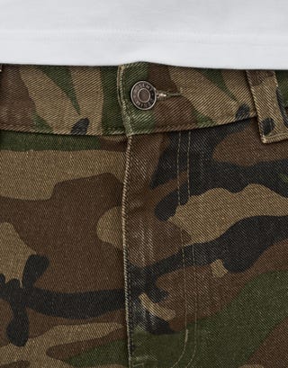 Baggy Camo Cargo Pants in Camo Detail2