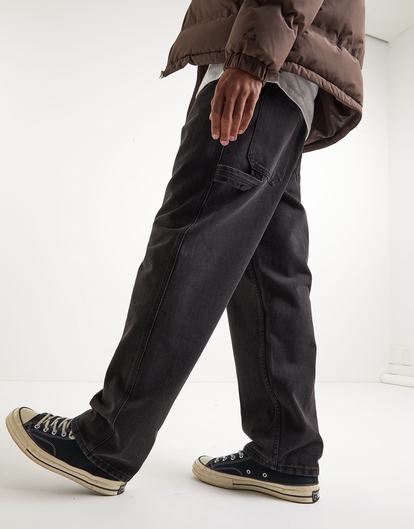 Baggy Fit Carpenter Jeans in Black 