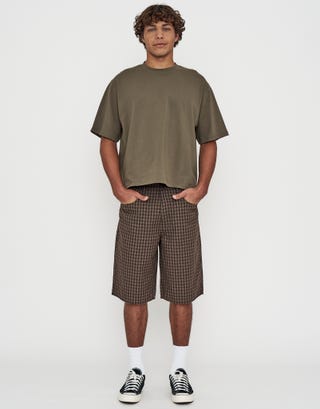 Baggy Fit Check Short in Brown Full