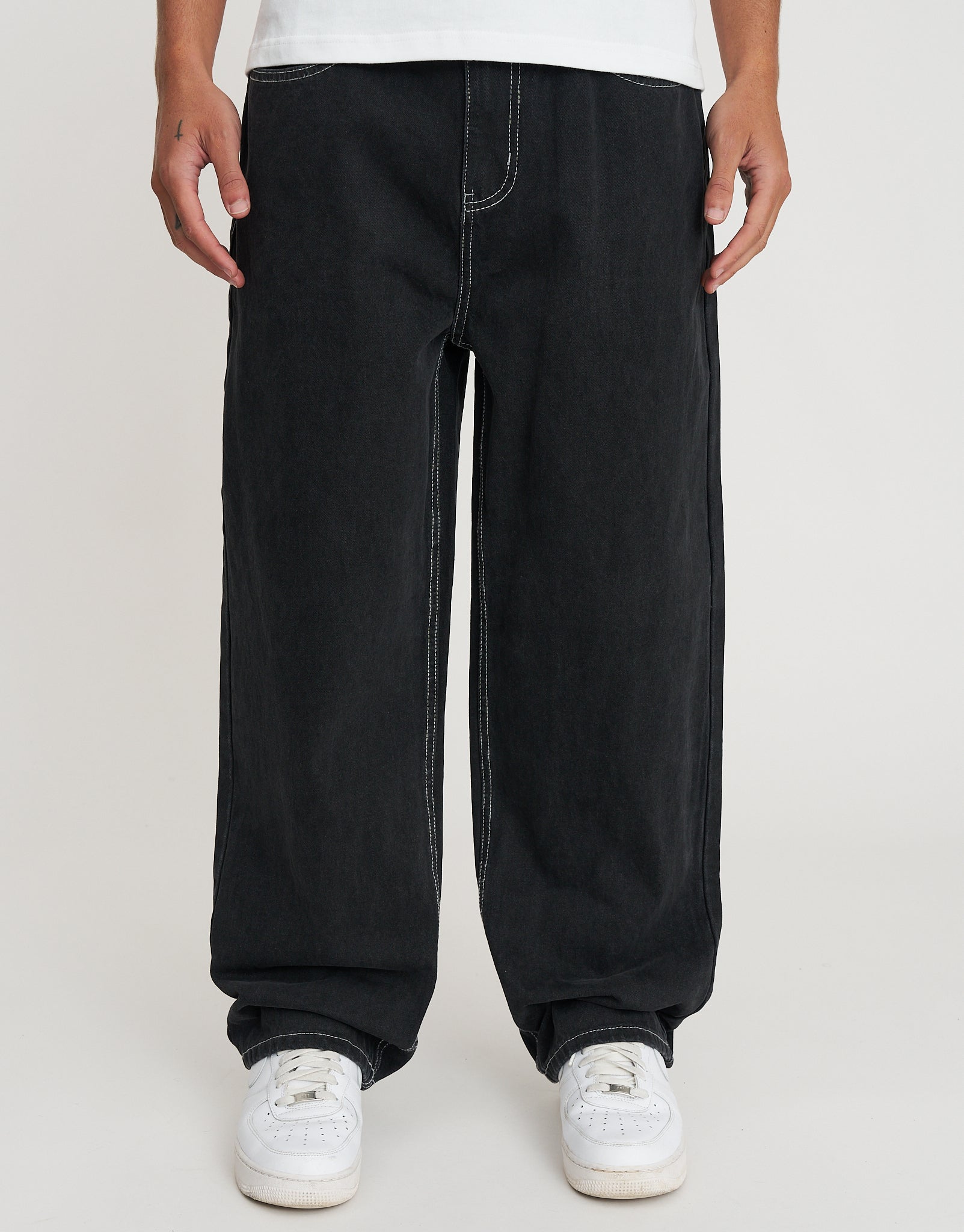 Baggy Fit Jeans in Black/white Stitch | Hallensteins NZ