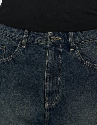 Baggy Fit Jeans in Vigor Blue Detail