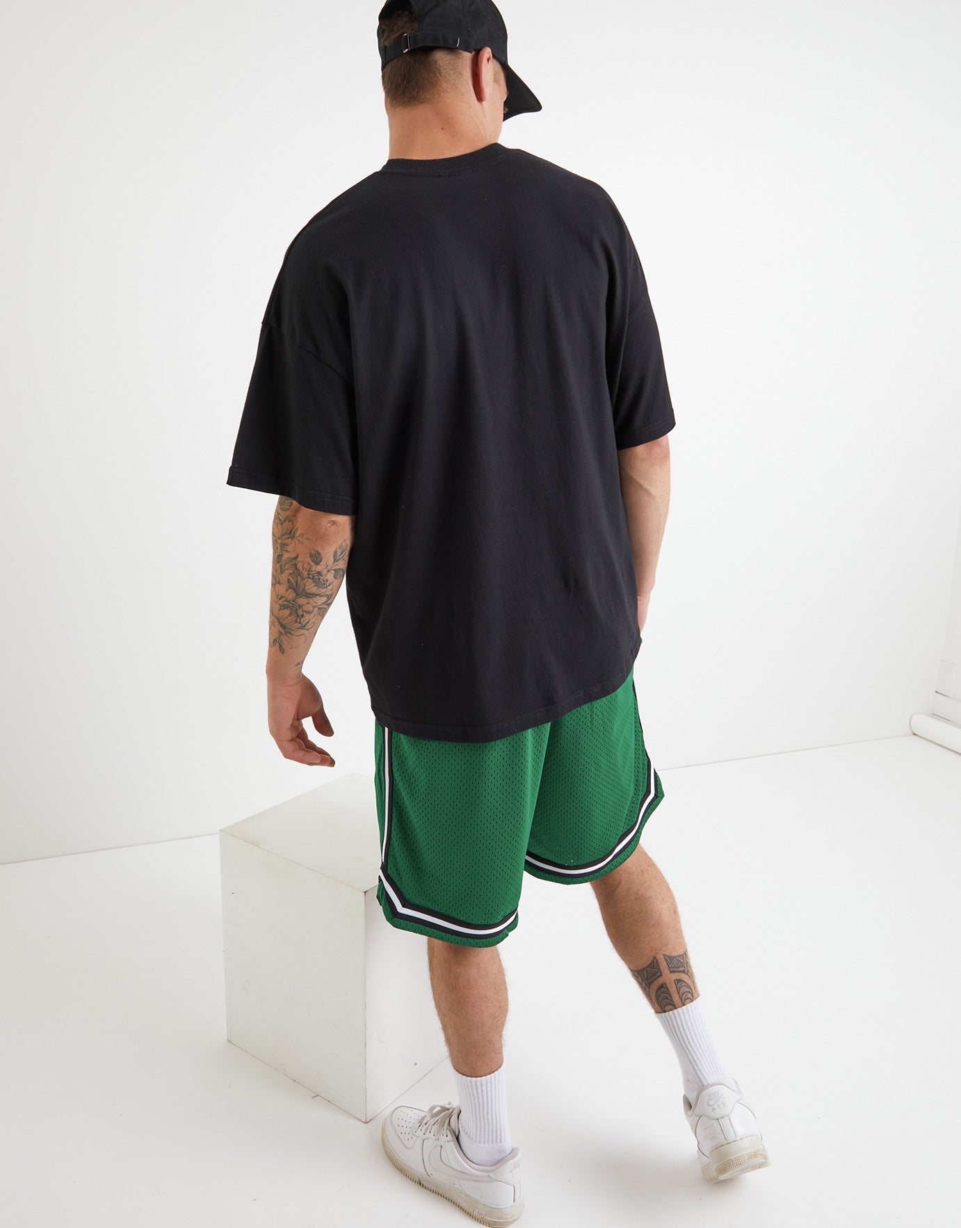 Relaxed Fit Basketball Shorts in Green 