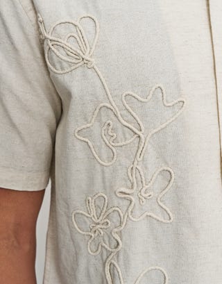 Bloom Embroidered Short Sleeve Shirt in Oat Detail