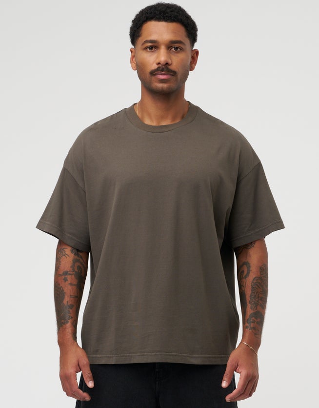 Drop Shoulder Relaxed Box Fit T Shirt in Washed Black Hallensteins NZ