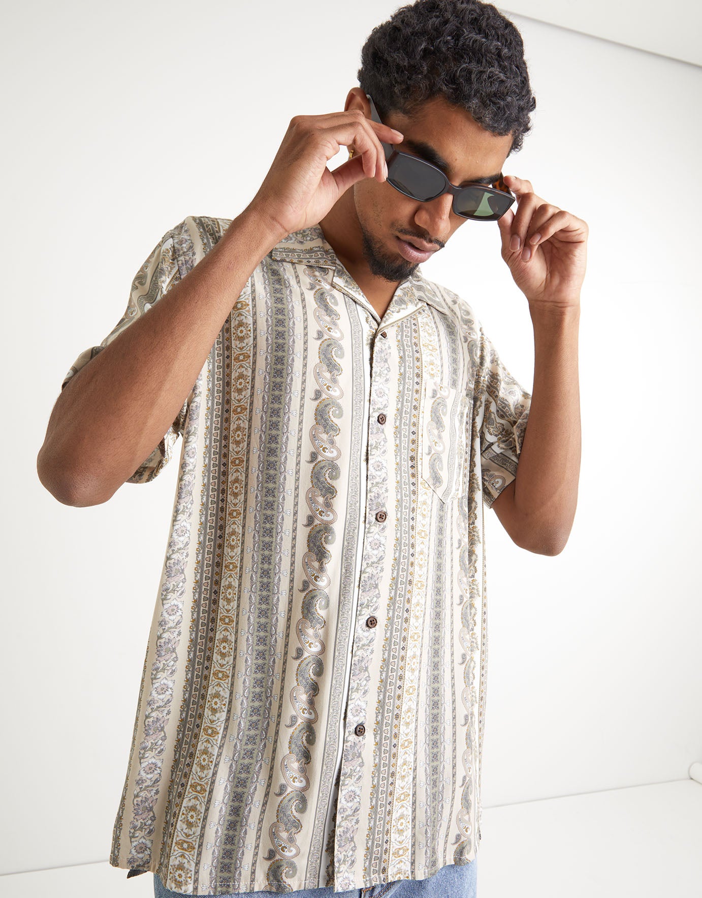 Vertical Paisley Print Shirt in White 