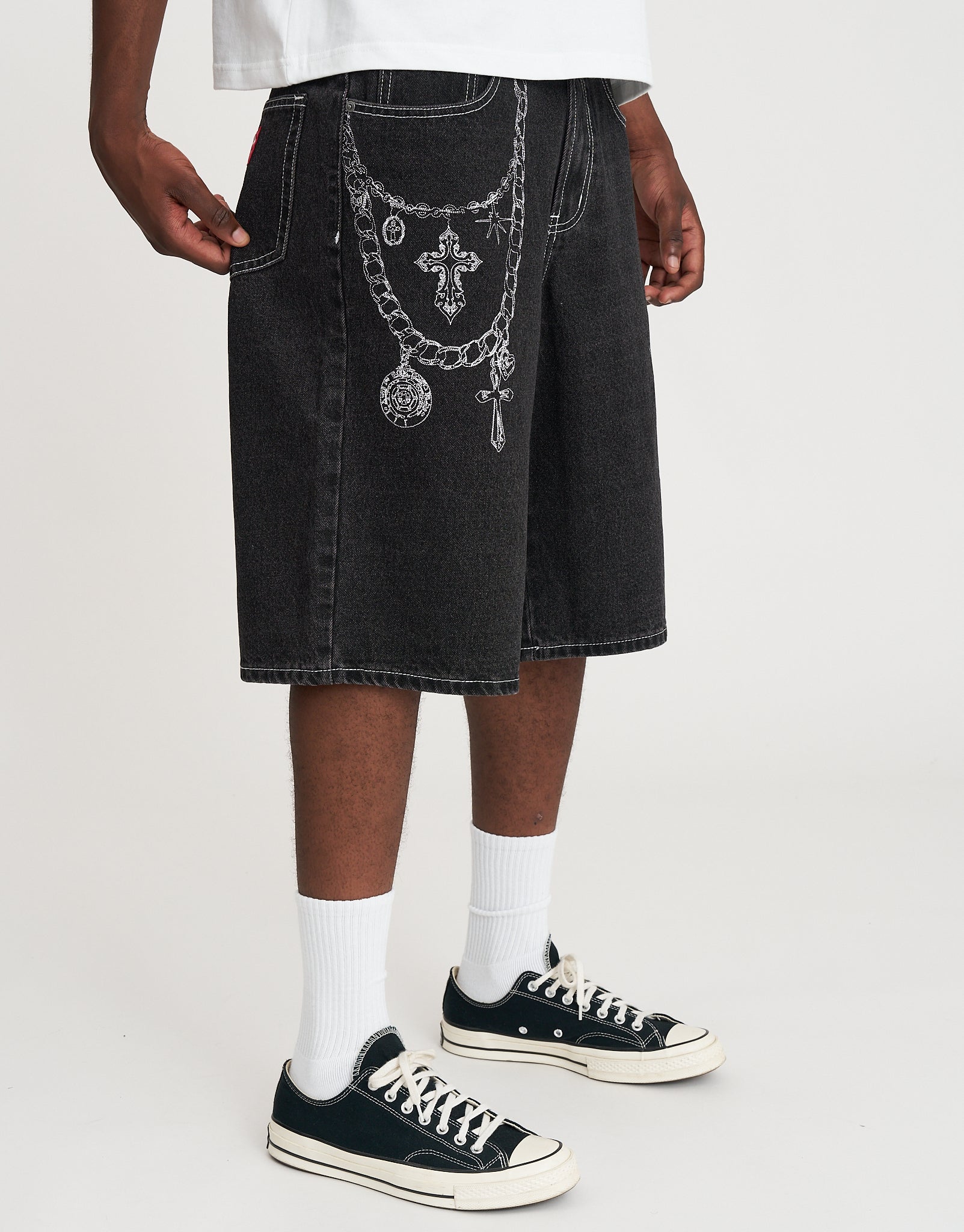 Vanguard Chains Baggy Fit Jorts in Washed Black | Hallensteins NZ