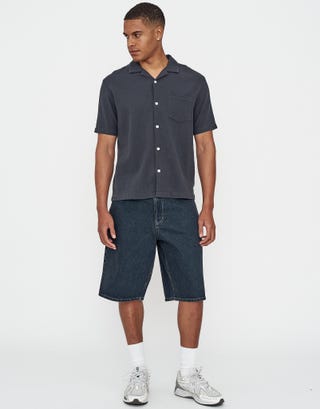 Chester Short Sleeve Shirt in Charcoal Full