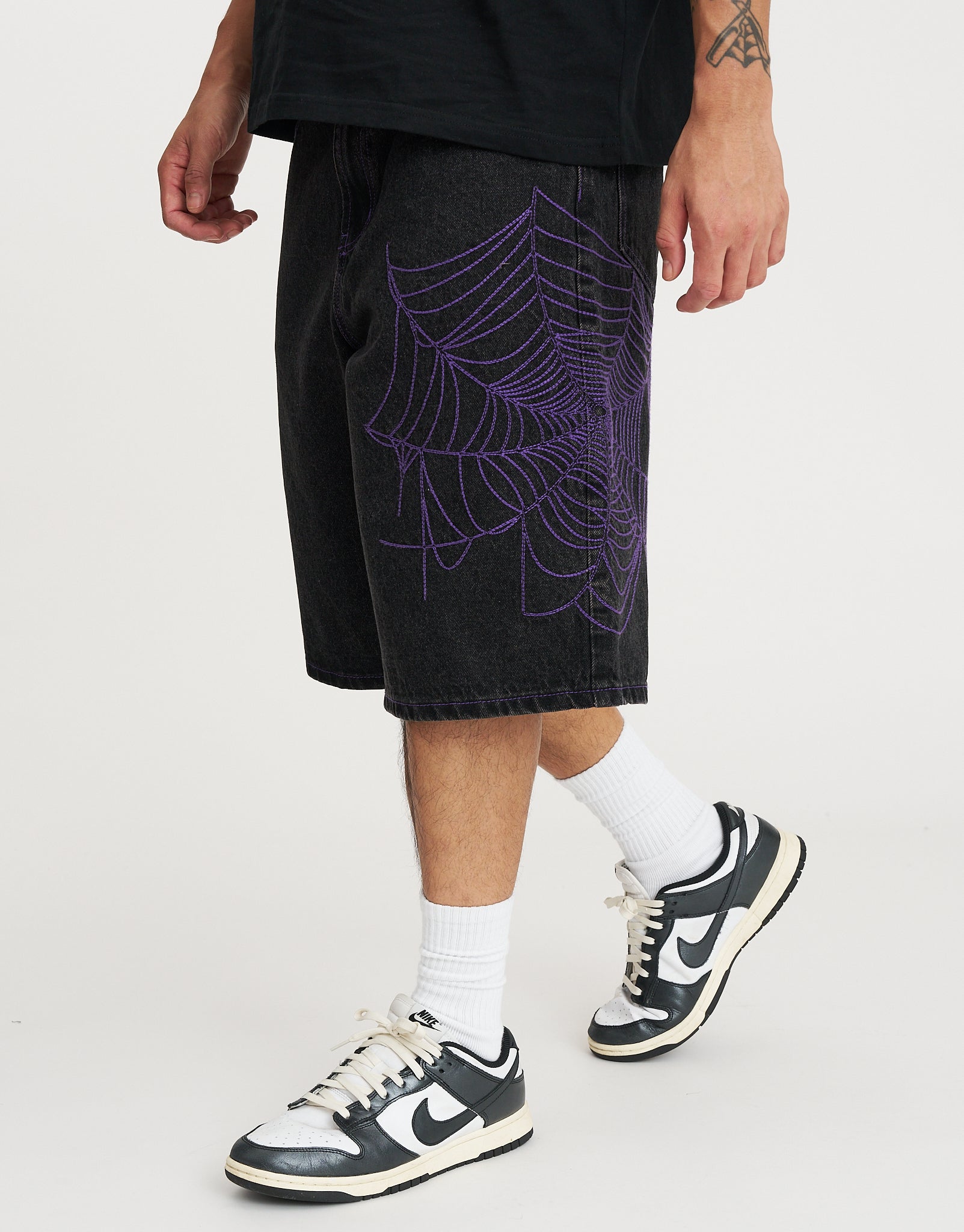 Vanguard Graffiti Baggy Fit Jorts in Acid Black | Hallensteins AU