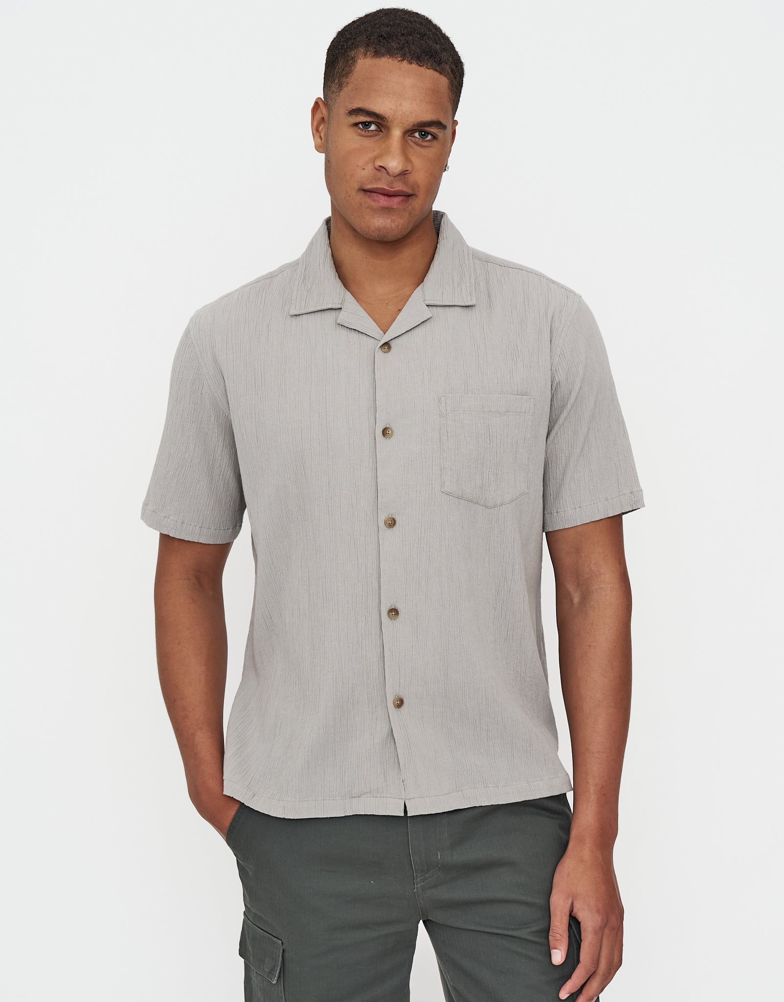 Crinkled Texture Short Sleeve Shirt in Moon | Hallensteins NZ