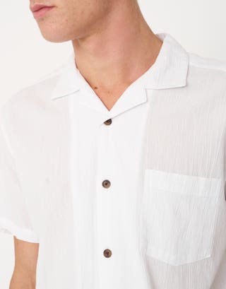 Crinkled Texture Short Sleeve Shirt in White Detail