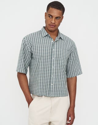 Cropped Check Short Sleeve Shirt in Light Green Detail2