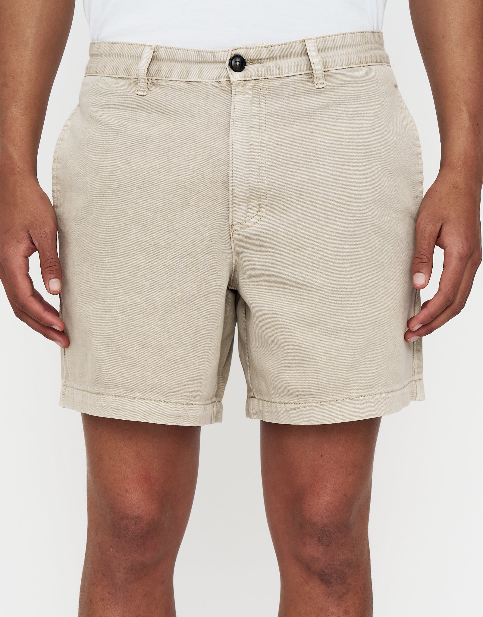 Short Chino Shorts in Sand | Hallensteins NZ