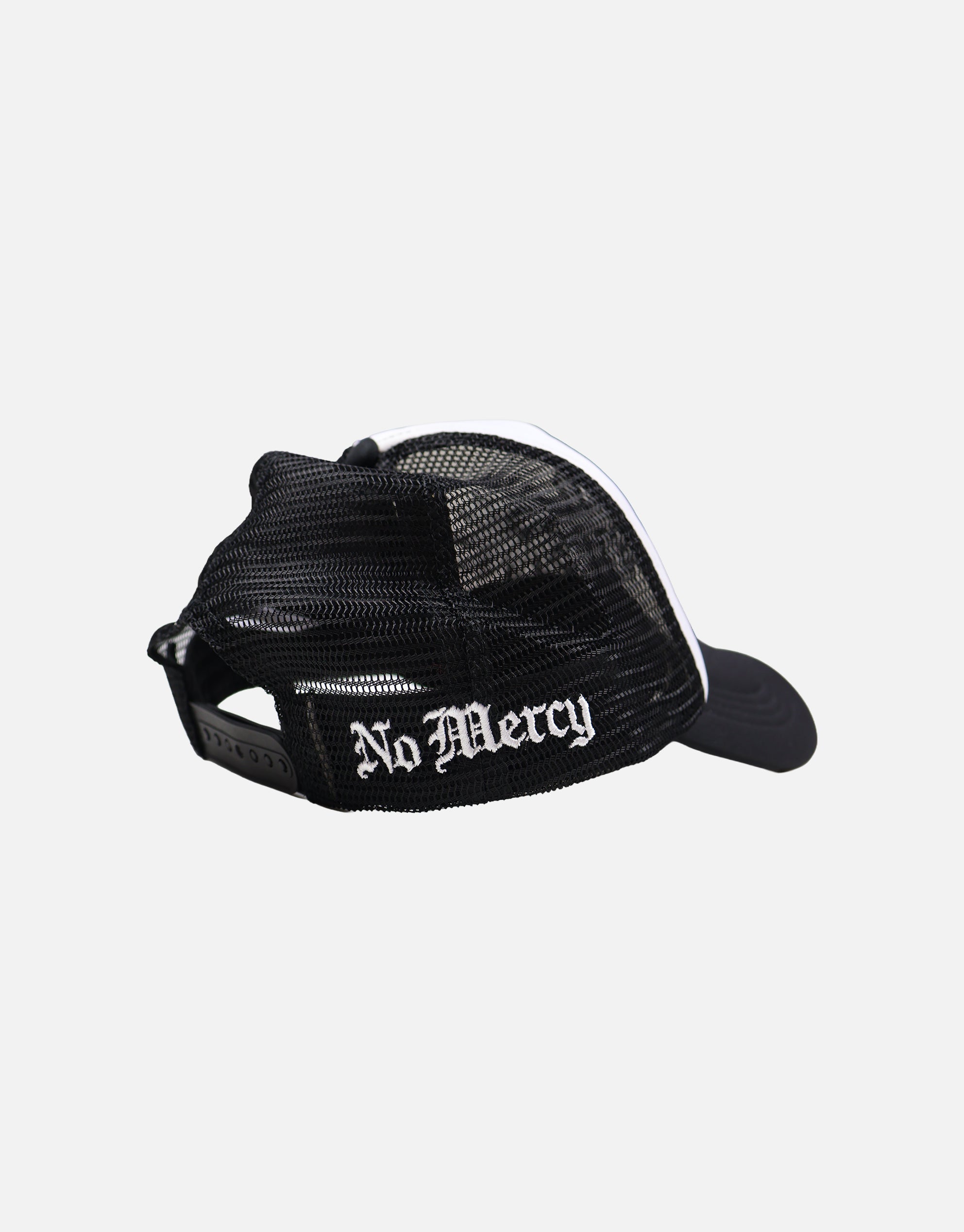Cross Trucker Cap in White | Hallensteins AU