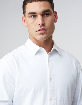 Textured Plain Long Sleeve Shirt in White Detail2