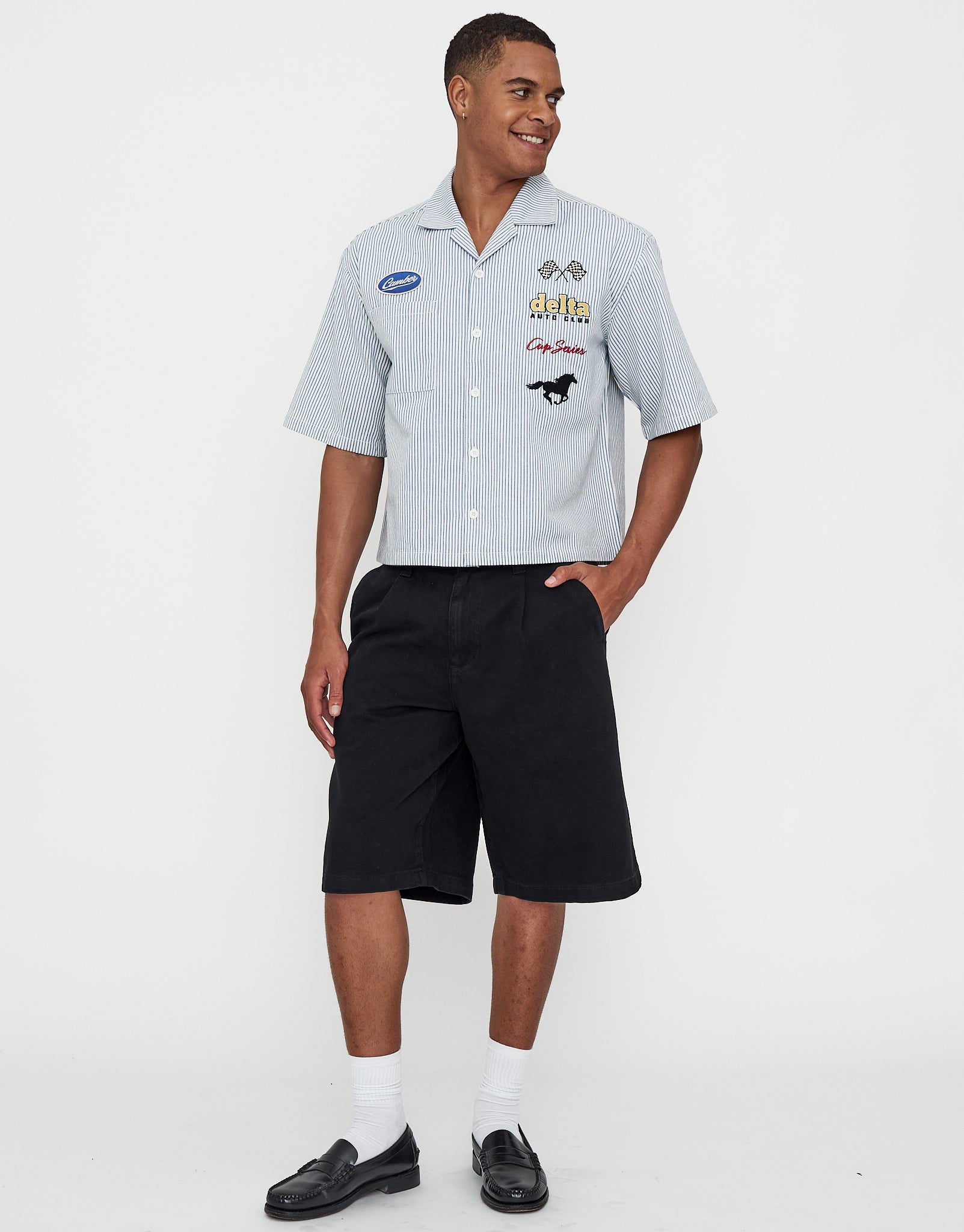 Delta Auto Cropped Short Sleeve Shirt in White/blue | Hallensteins NZ