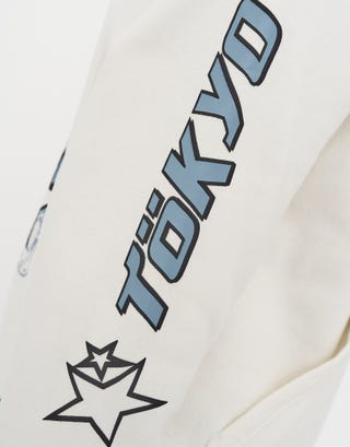 Tokyo Oversized Hoodie in Snow Detail2