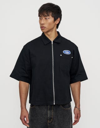 Tokyo Cropped Mechanic Zip Up Shirt in Solid Black Detail2