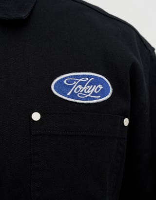 Tokyo Cropped Mechanic Zip Up Shirt in Solid Black Detail3