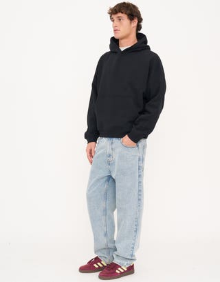Cropped Oversized Heavyweight Plain Hoodie in Black Detail2