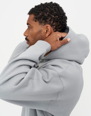 Cropped Oversized Heavyweight Plain Hoodie in Pebble Detail2