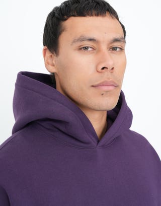 Oversized Heavyweight Plain Hoodie in Blackberry Detail3