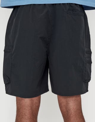 Etat Baggy Cargo Shorts in Black Back