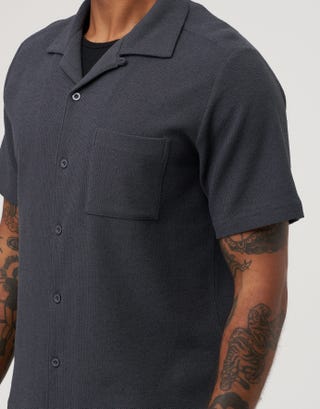Fulton Short Sleeve Shirt in Asphalt Detail