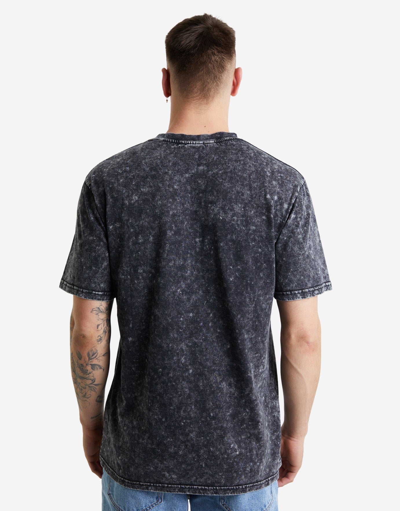 Heavyweight Acid Wash T Shirt in Black 