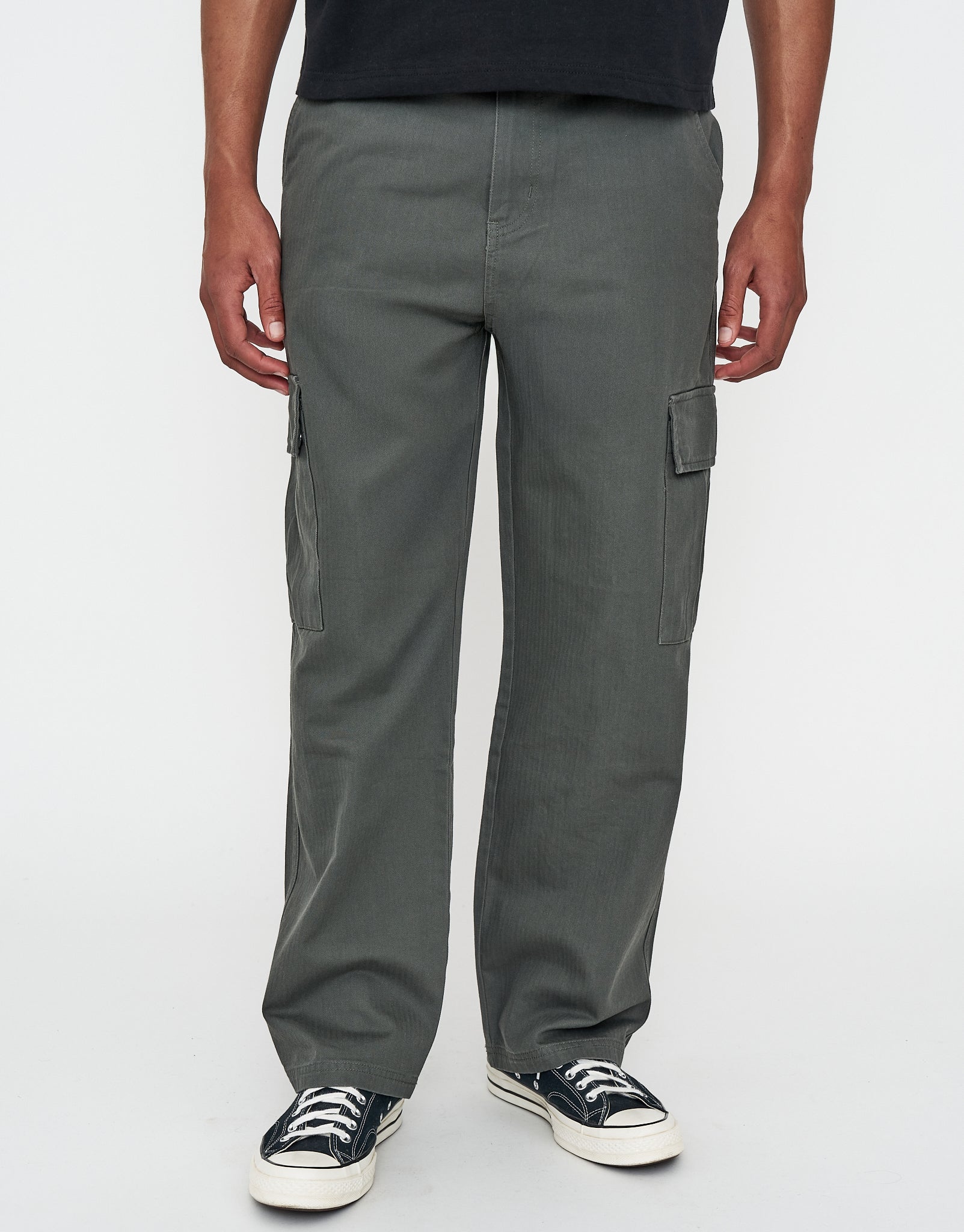 ab-herringbone-cargo-pant-