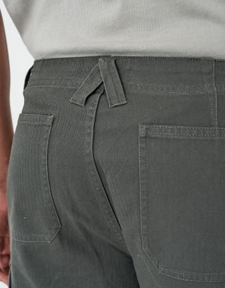 Herringbone Regular Fit Cargo Shorts in Charcoal Detail3