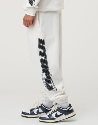 Hyper Vision Baggy Track Pants in Snow Detail2