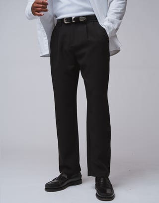 Relaxed Fit Elastic Waist Pants in Black Full