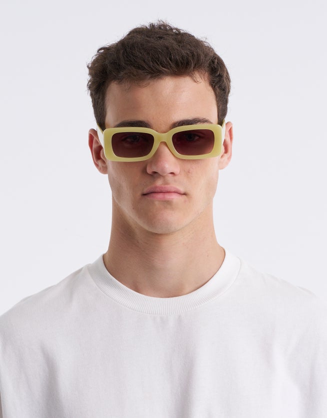 Nico Sunglasses in Yellow | Hallensteins AU