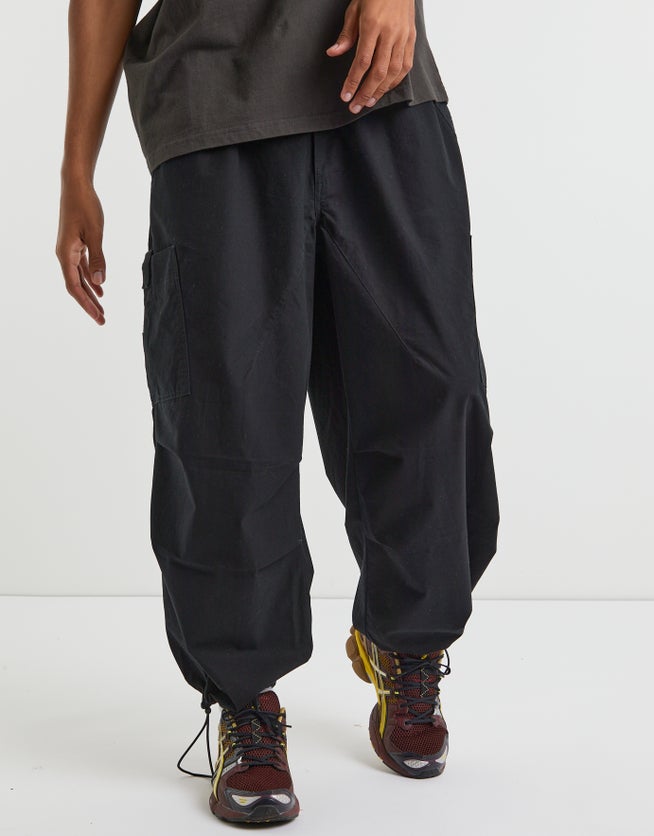 Parachute Cargo Pants in Black Hallensteins US
