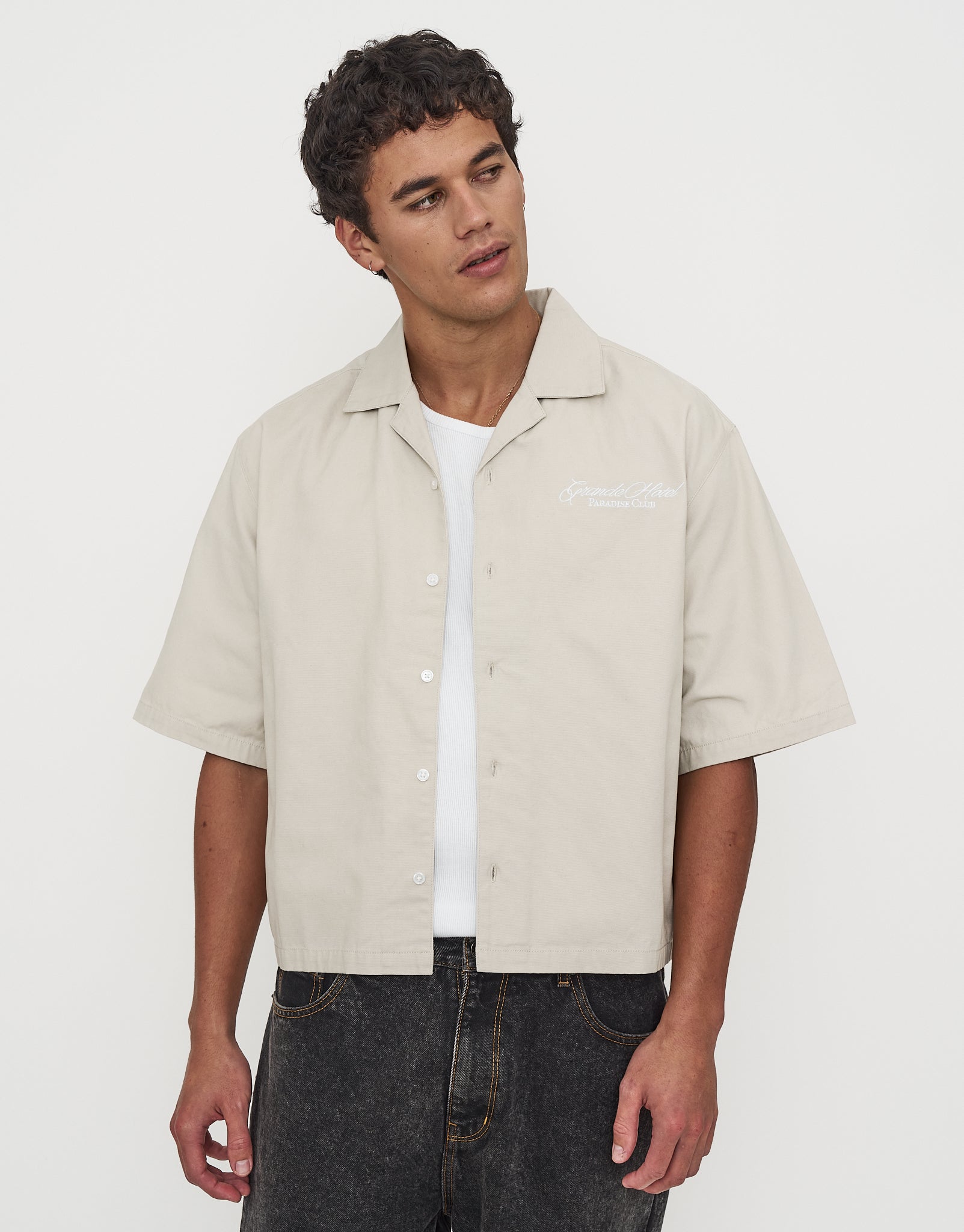 Paradise Club Cropped Short Sleeve Shirt in Desert Stone