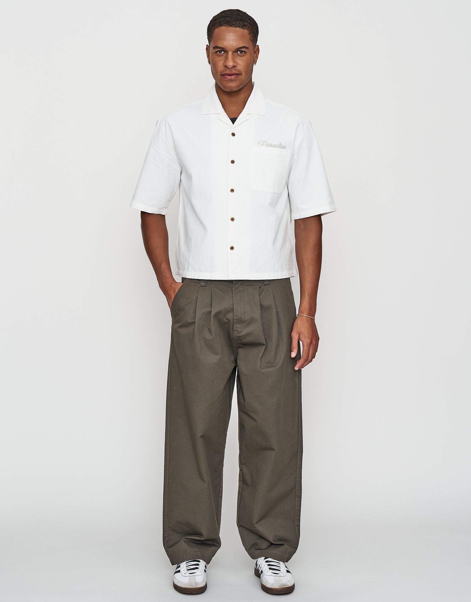Cropped Paradise Short Sleeve Shirt in Blanc | Hallensteins NZ