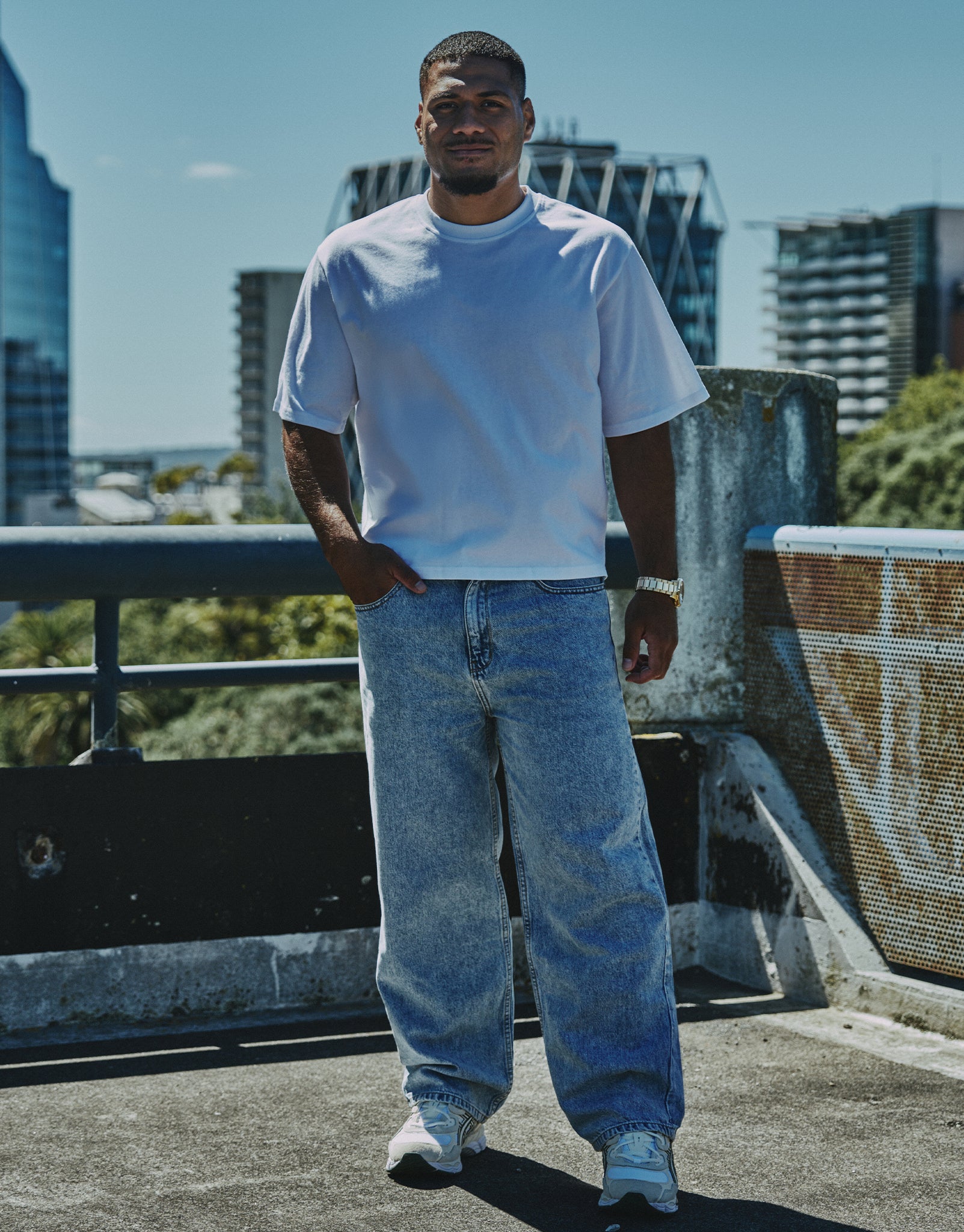Cropped Relaxed Fit T Shirt in White | Hallensteins NZ