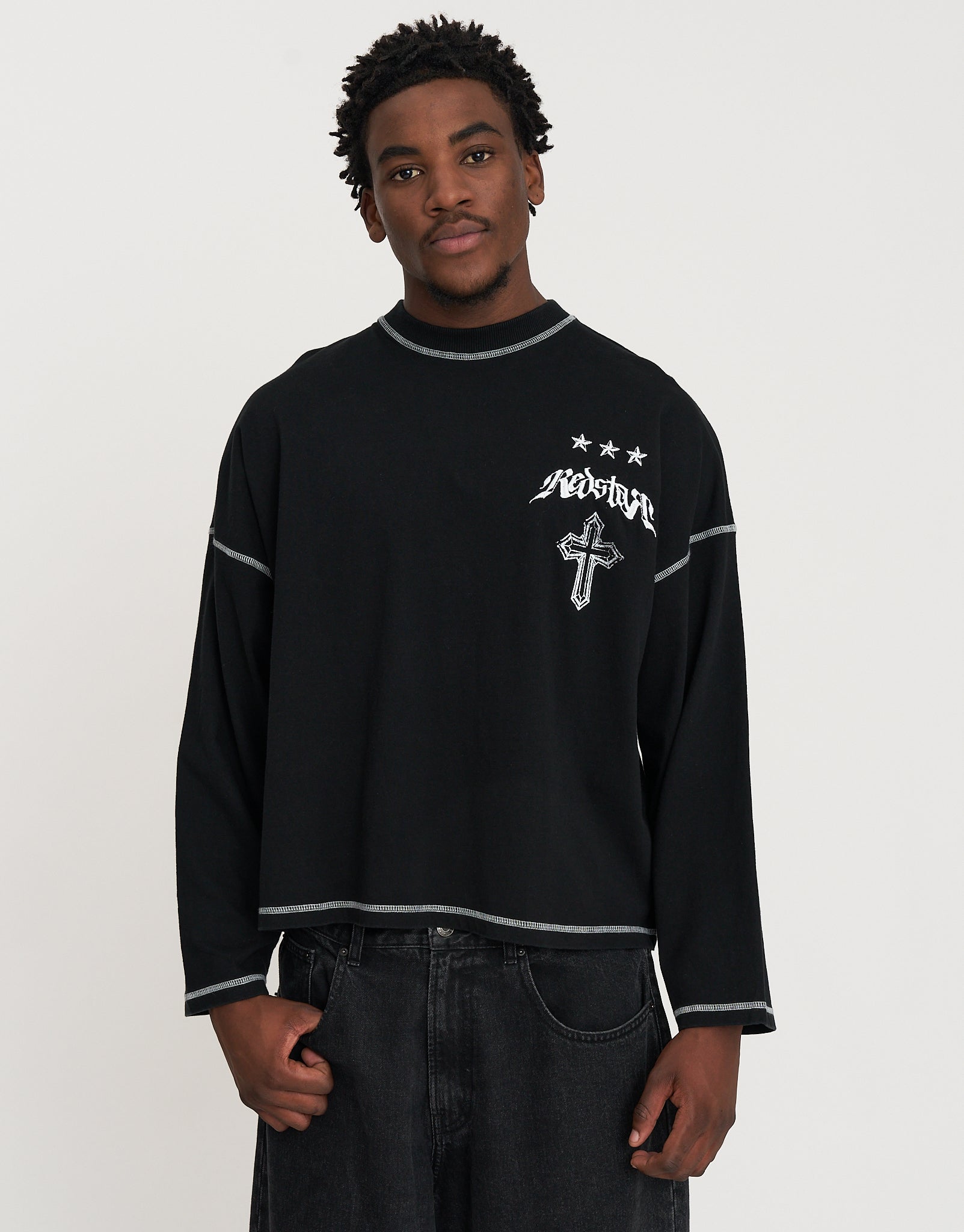 Redstar Cropped Long Sleeve T Shirt in Black | Hallensteins NZ