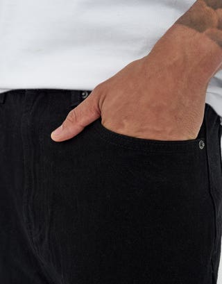 Relaxed Fit Denim Shorts in Jet Black Detail2