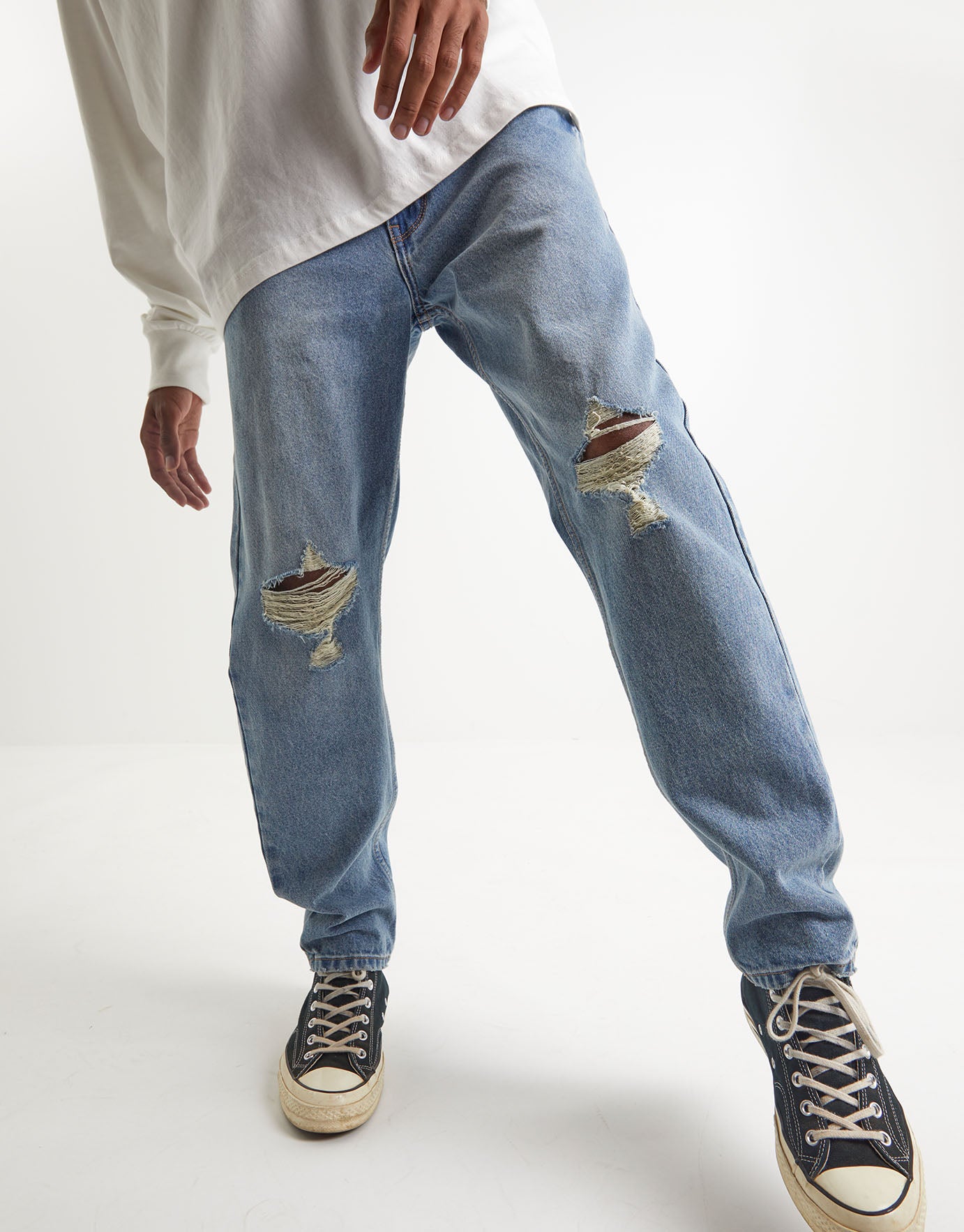 Ripped Dad Fit Relaxed Jeans in Blue | Hallensteins NZ