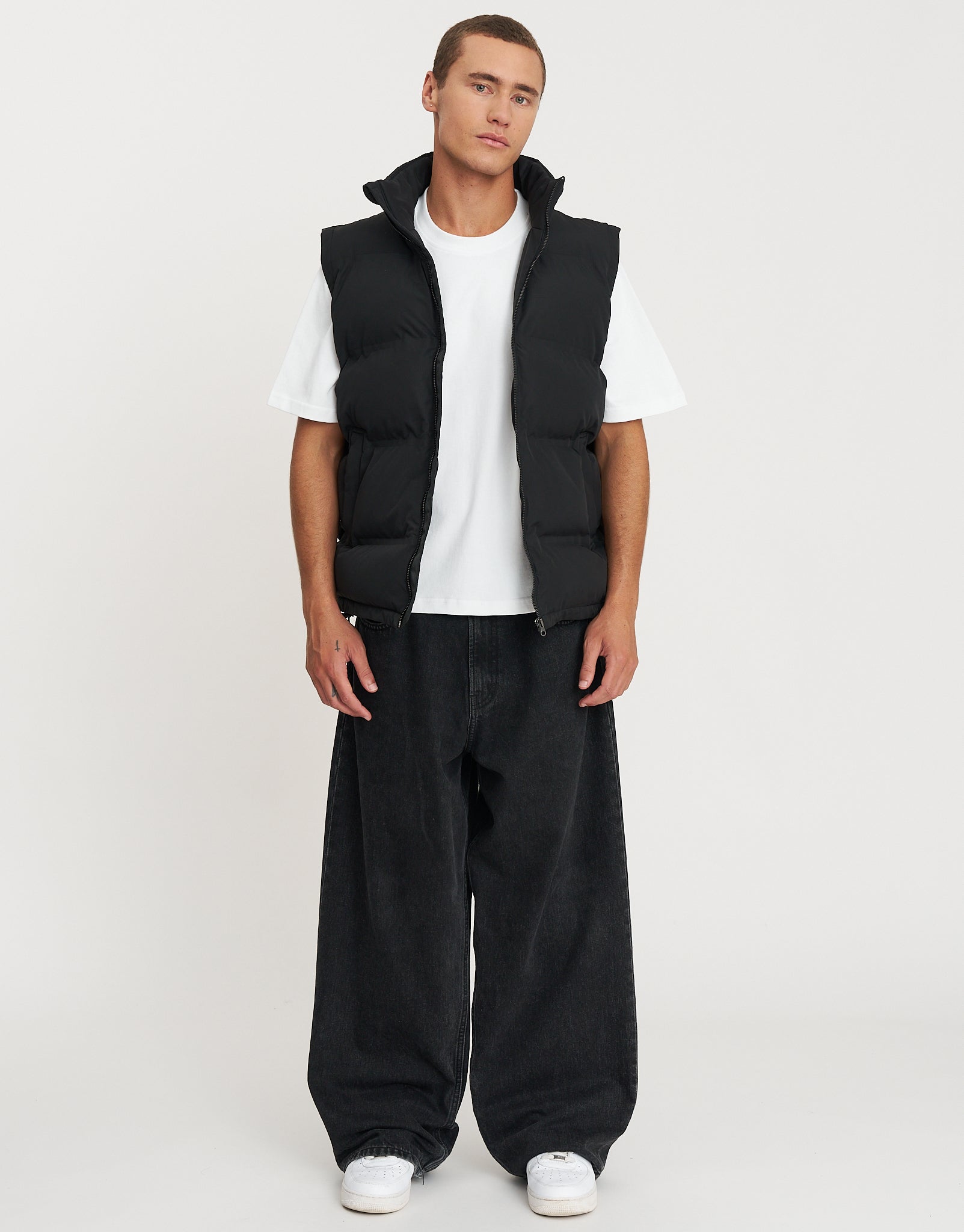 Ripstop Puffer Vest in Black | Hallensteins NZ