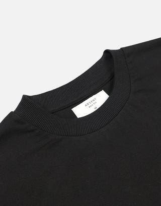 Vintage Box Fit T-Shirt in Solid Black Detail2
