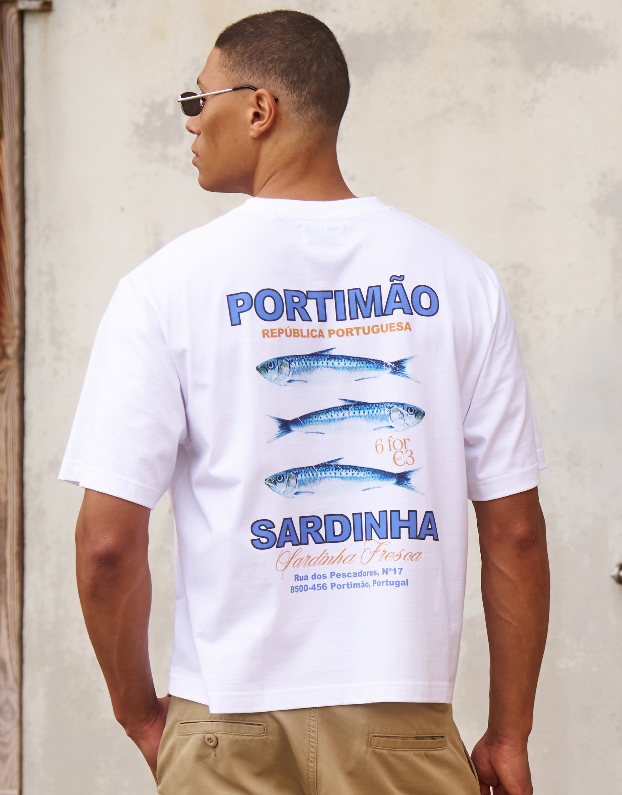 Sardinha Cropped Relaxed Fit T Shirt in Blanc | Hallensteins AU