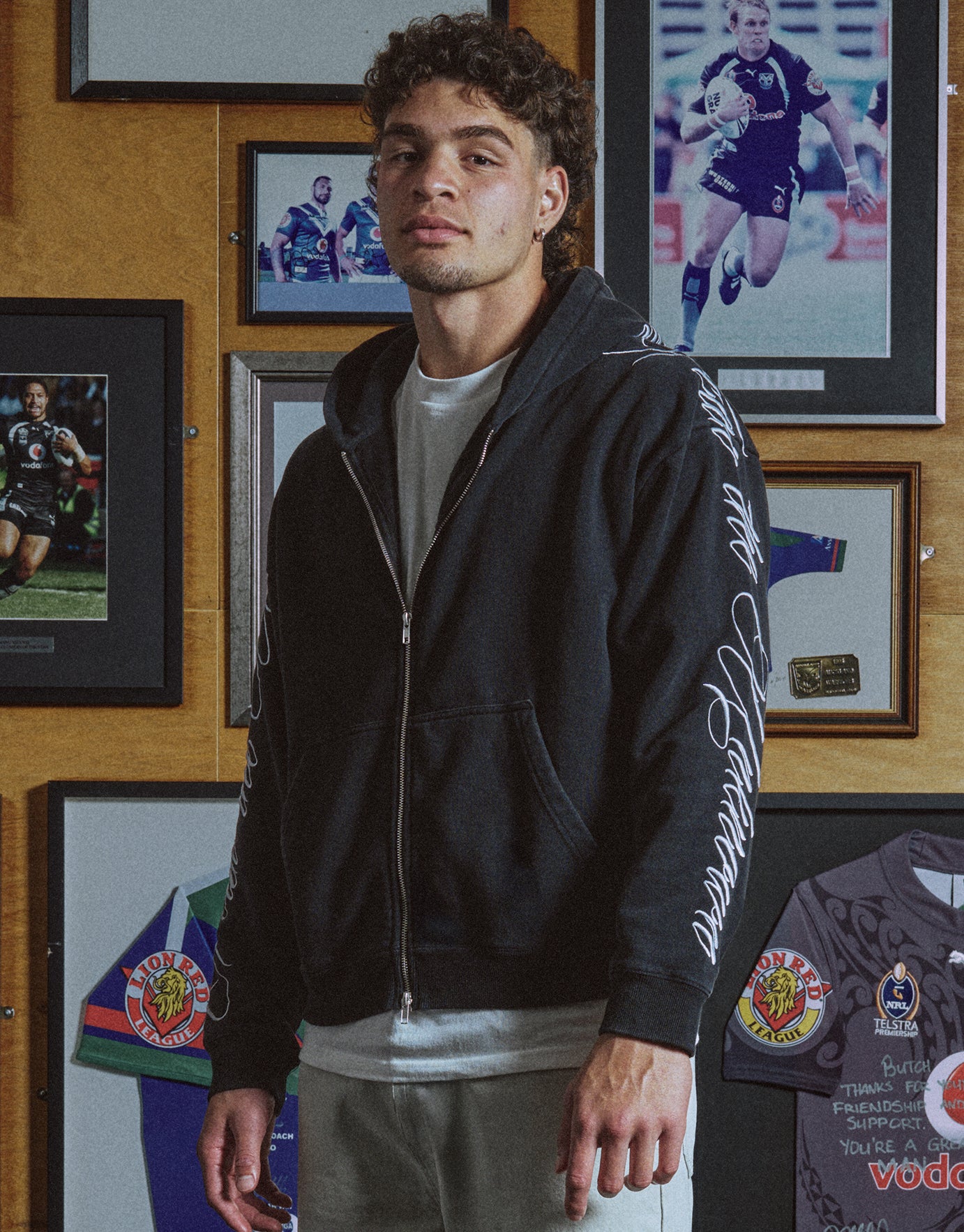 Script Oversized Cropped Zip Up Hoodie in Washed Black