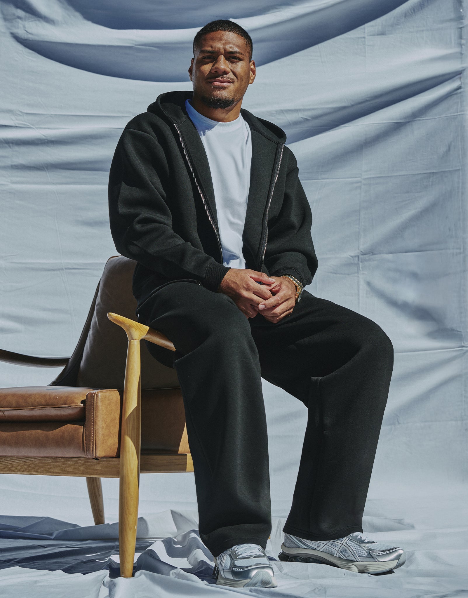 Scuba Oversized Cropped Zip Up Hoodie in Black | Hallensteins NZ