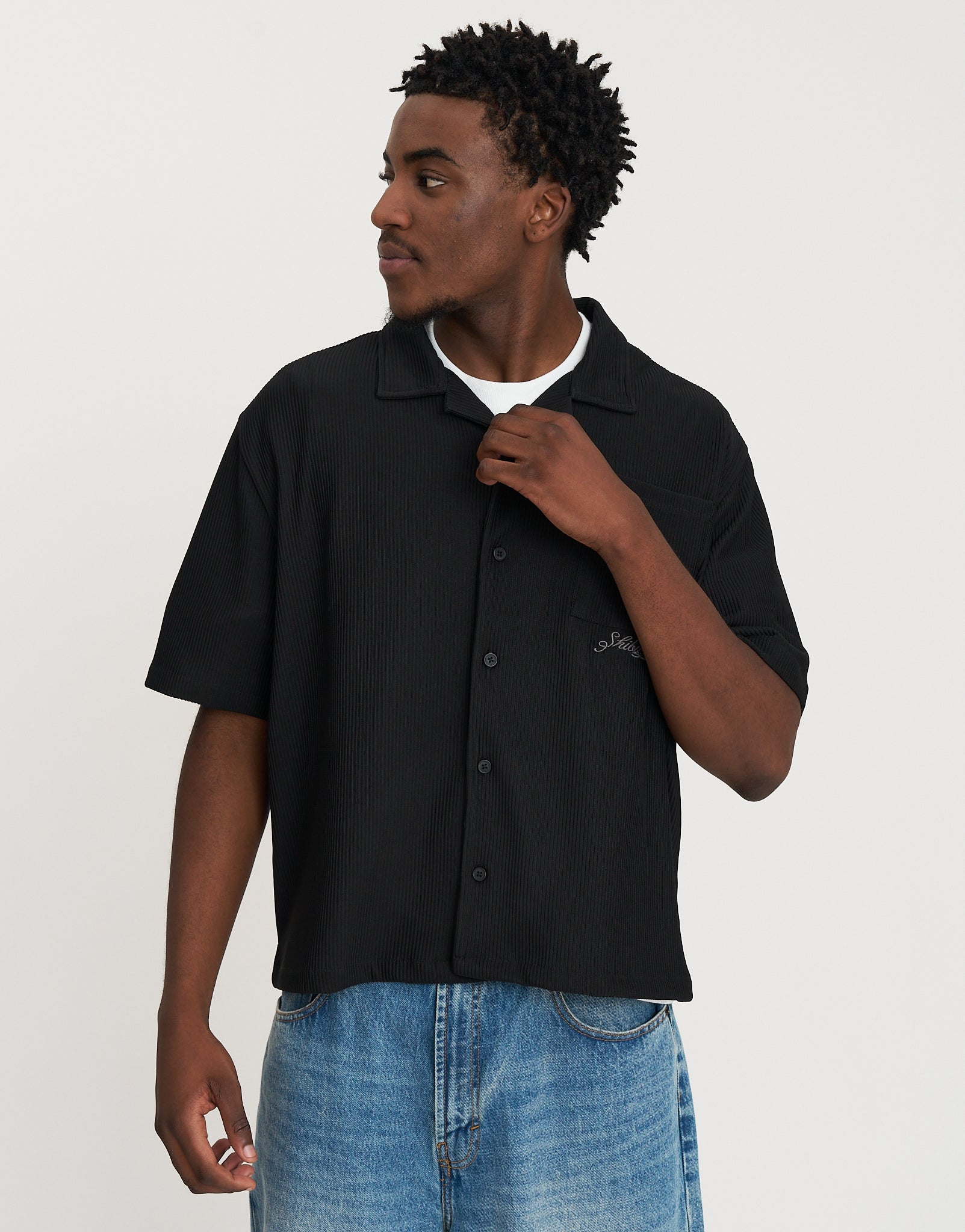 Dragon Plisse Short Sleeve Shirt in Black | Hallensteins NZ