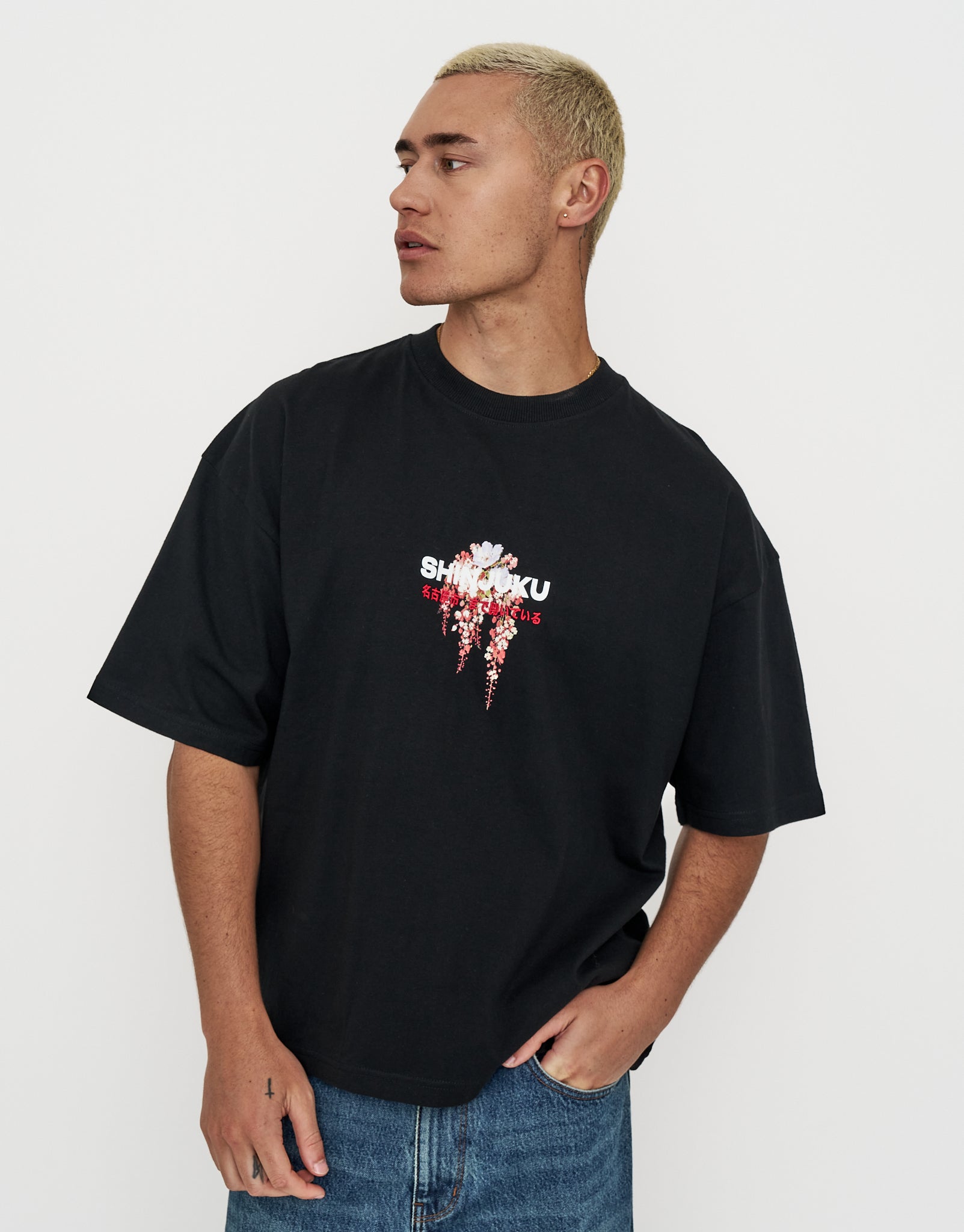 Shinjuku Box Fit T Shirt in Black | Hallensteins NZ